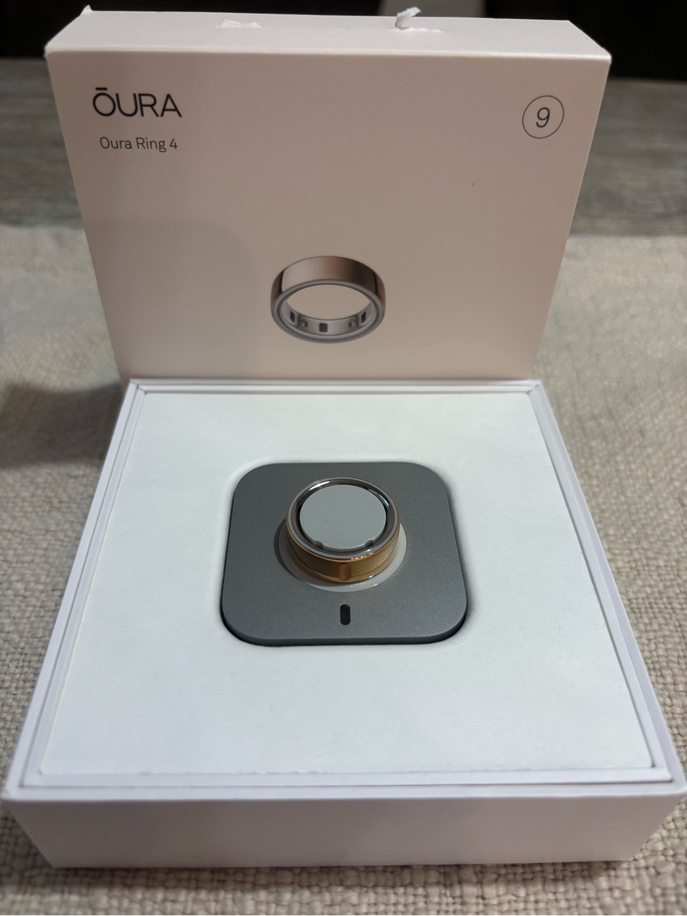 Oura Ring 4 - Gold Smart Ring (Size 9) NEW IN BOX- never worn!